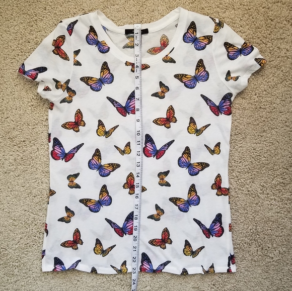 Forever 21 butterfly tee - Picture 5 of 6